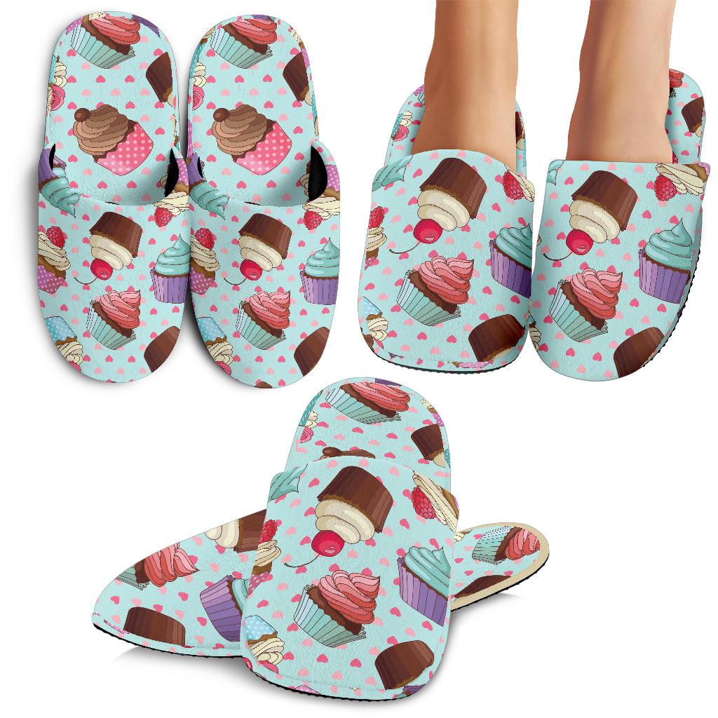 Cupcakes Fancy Heart Print Pattern House Slippers