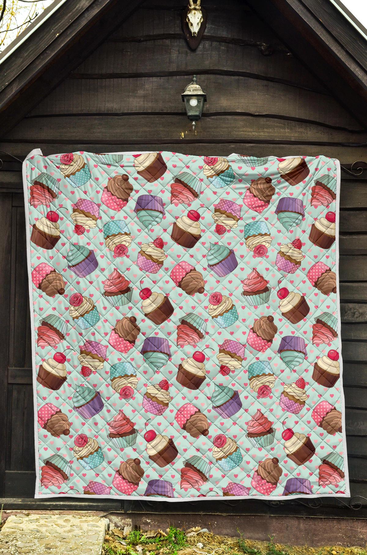 Cupcakes Fancy Heart Print Pattern Premium Quilt-JTAMIGO.COM