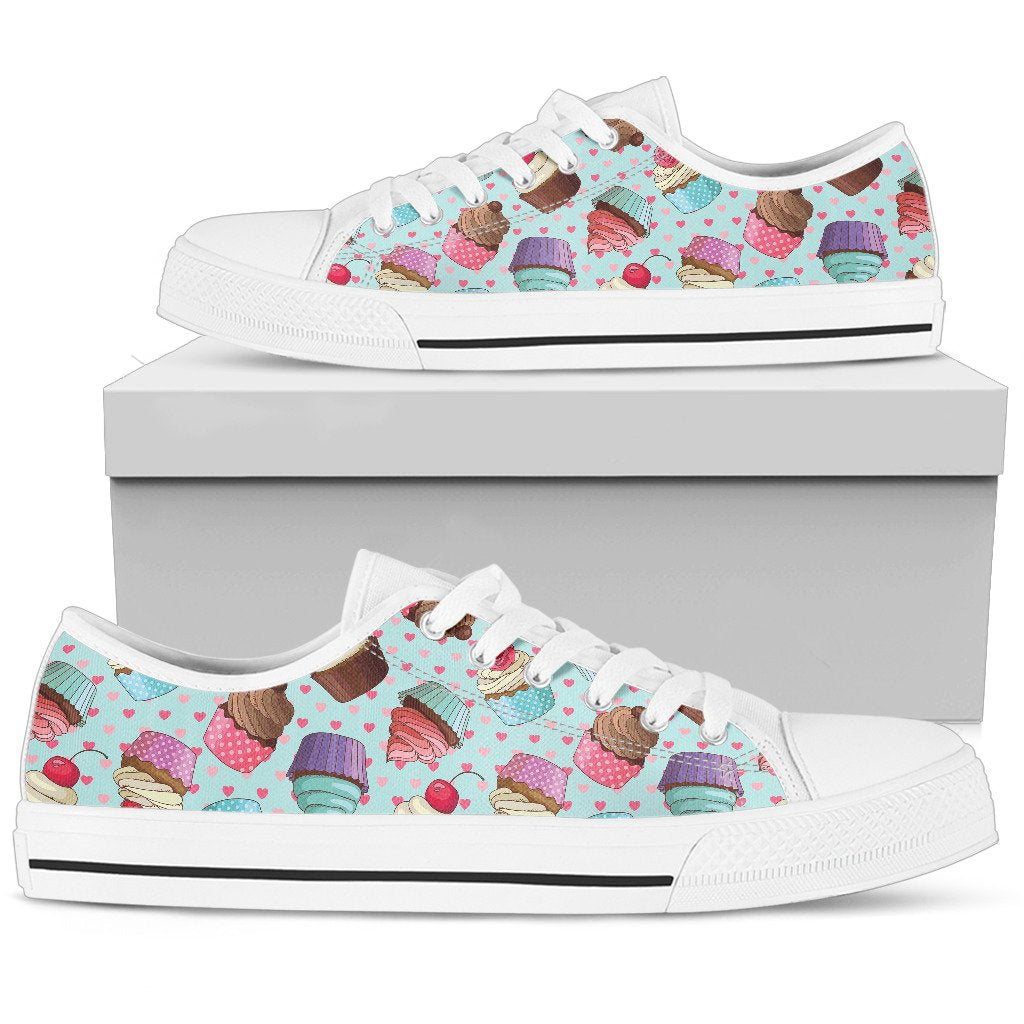 Cupcakes Fancy Heart Print Pattern Women Low Top Shoes