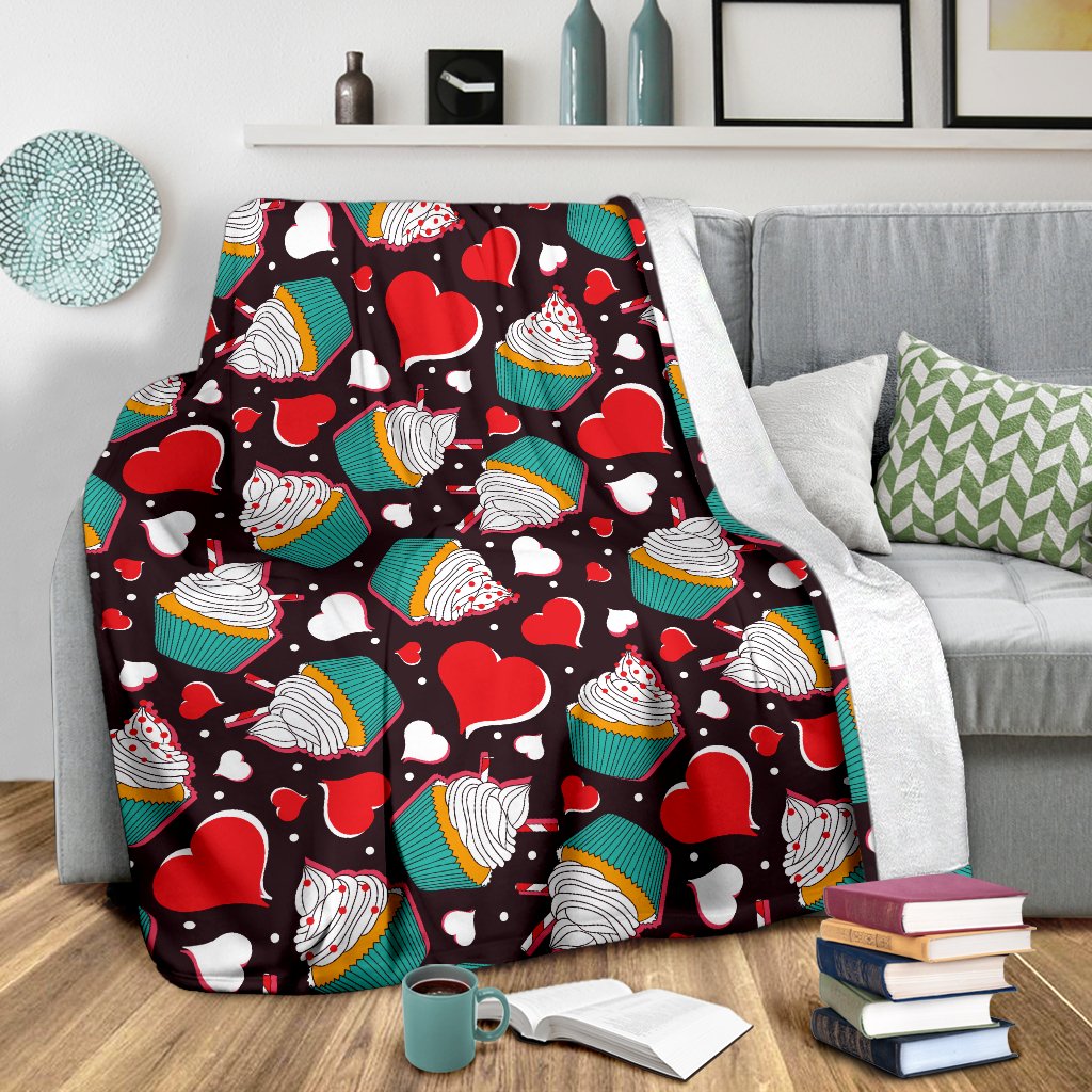 Cupcakes Heart Print Pattern Fleece Blanket