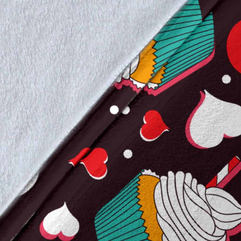 Cupcakes Heart Print Pattern Fleece Blanket