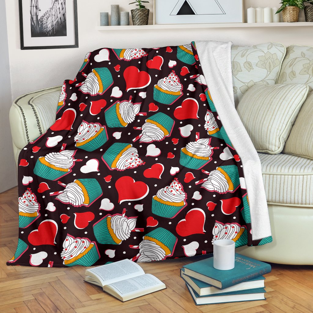 Cupcakes Heart Print Pattern Fleece Blanket