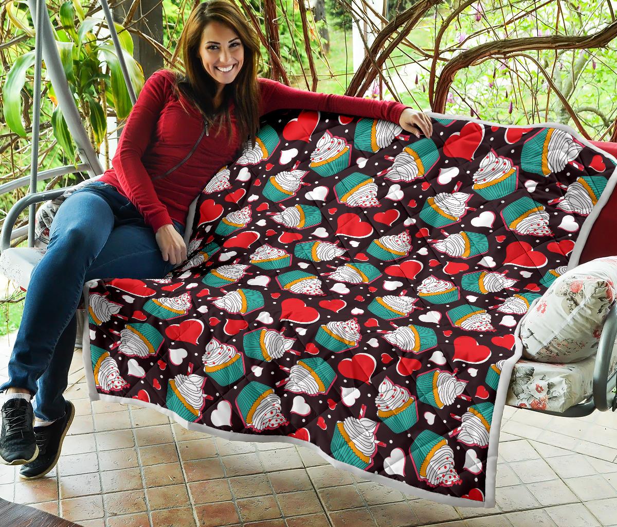 Cupcakes Heart Print Pattern Premium Quilt-JTAMIGO.COM