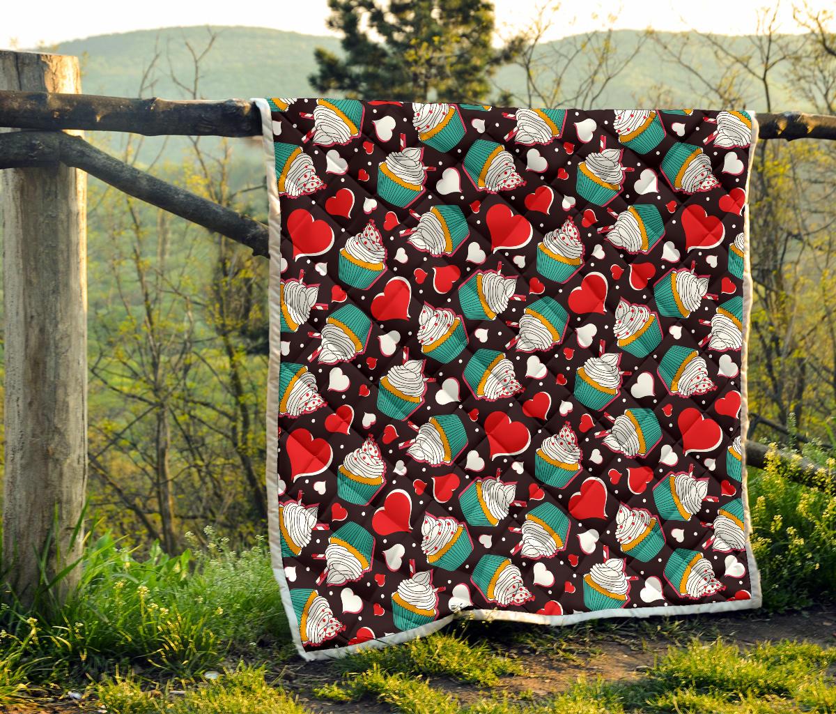 Cupcakes Heart Print Pattern Premium Quilt-JTAMIGO.COM