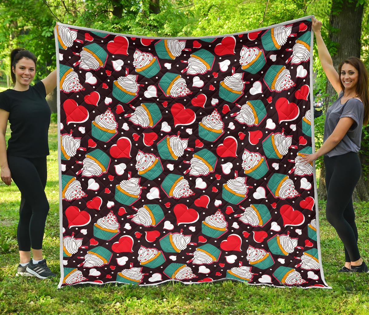 Cupcakes Heart Print Pattern Premium Quilt-JTAMIGO.COM