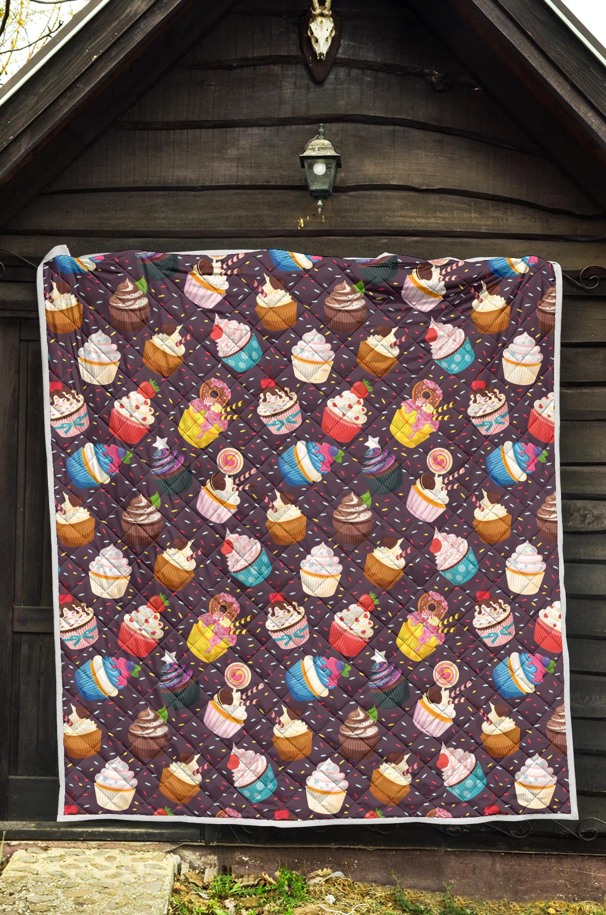 Cupcakes Party Print Pattern Premium Quilt-JTAMIGO.COM