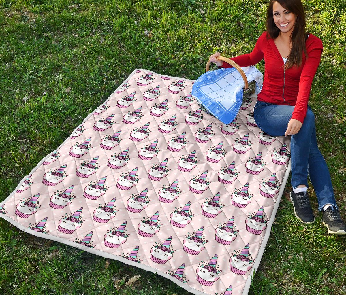 Cupcakes Unicorn Print Pattern Premium Quilt-JTAMIGO.COM