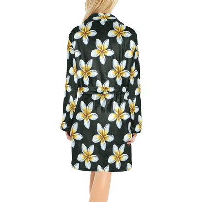 White Plumeria Pattern Print Design PM022 Women's Fleece Robe