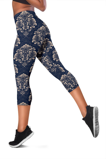 Damask Blue Luxury Print Pattern Women Capris