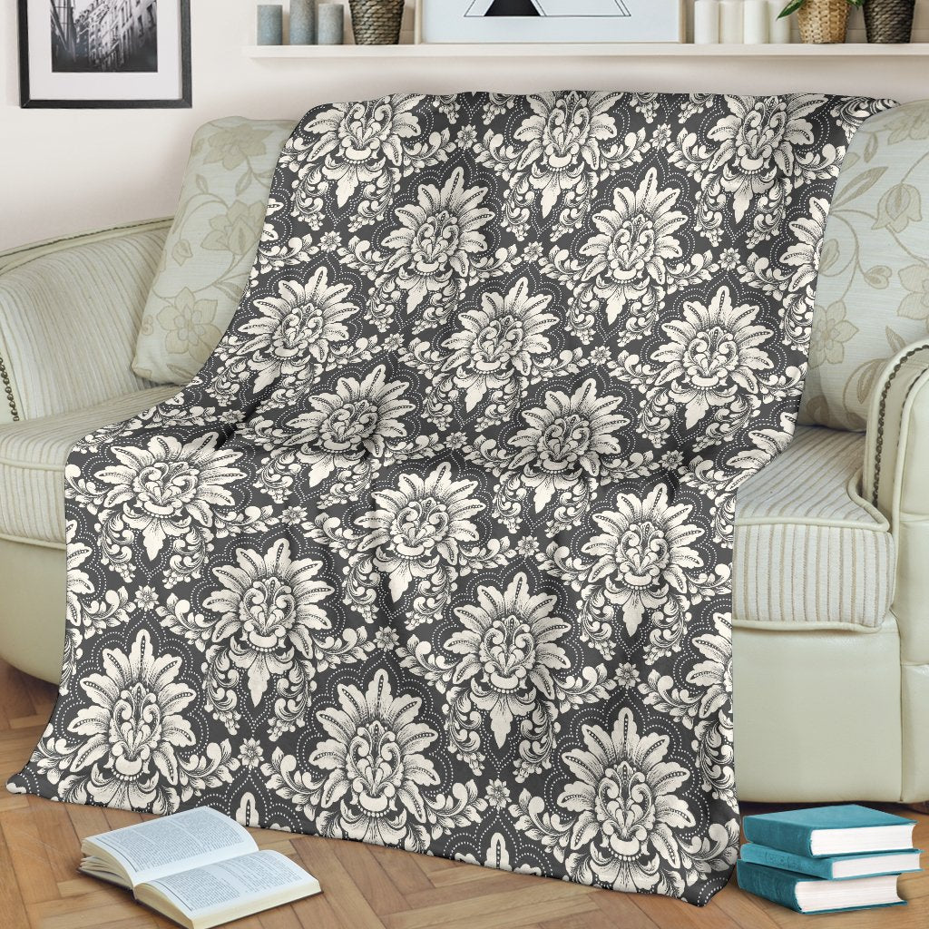 Damask Elegant Print Pattern Fleece Blanket