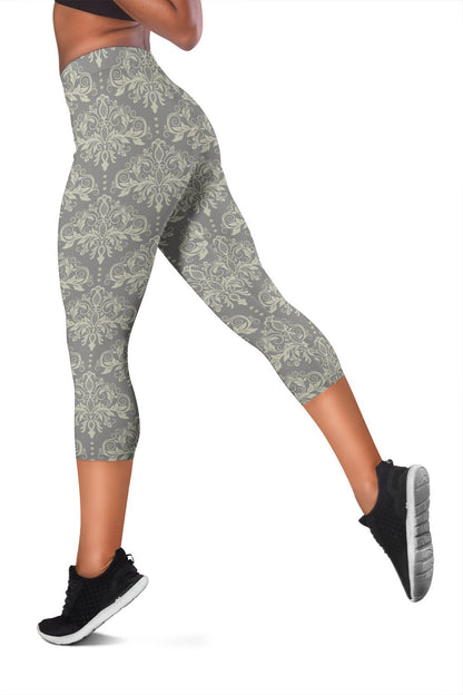 Damask Grey Elegant Print Pattern Women Capris