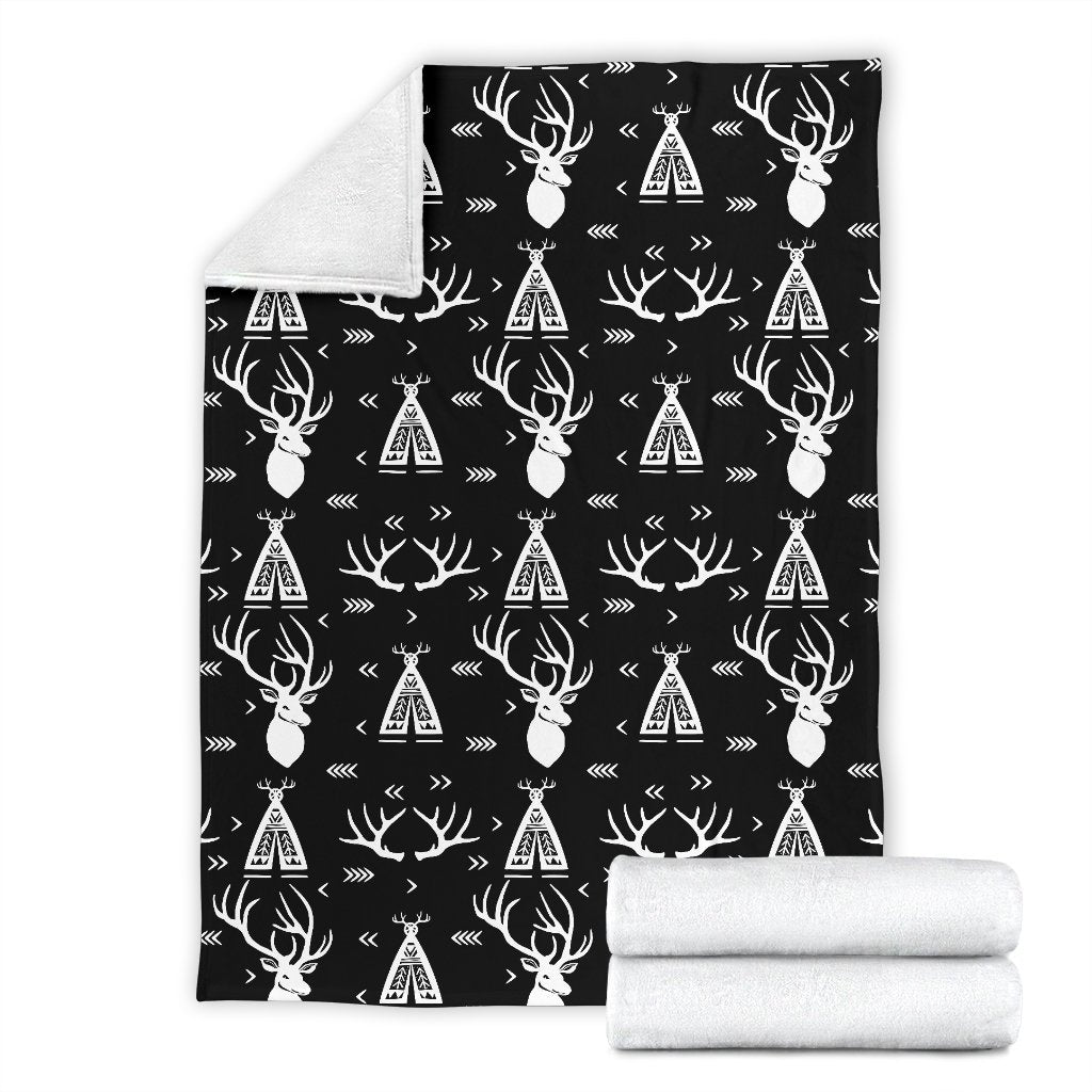 Deer Native Indian Print Pattern Fleece Blanket