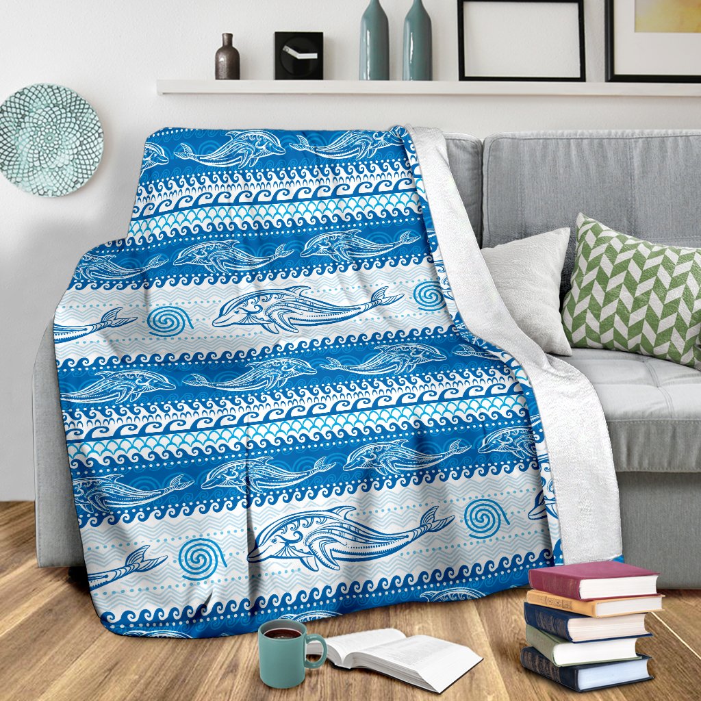 Dolphin Tribal Print Pattern Fleece Blanket