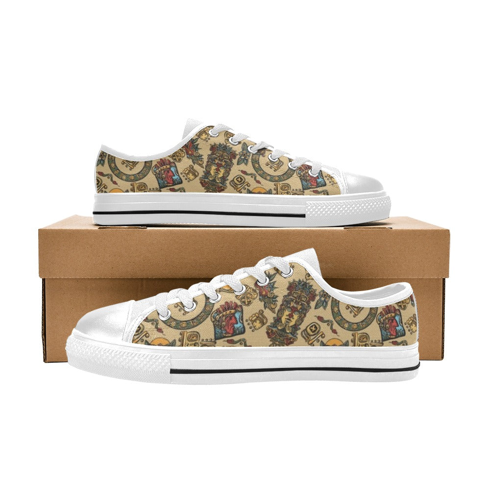 Totem Print Design LKS305 Women's White Low Top Shoes
