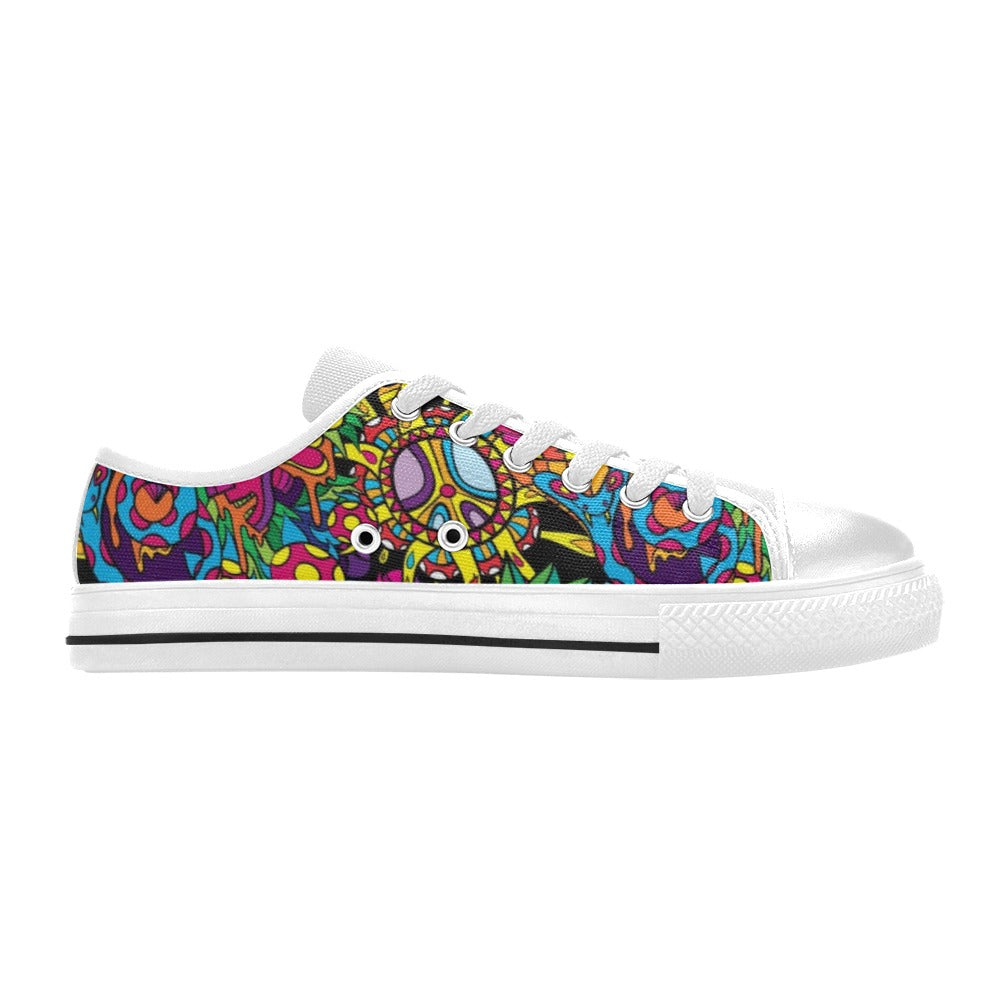 Trippy Print Design LKS304 Women's White Low Top Shoes