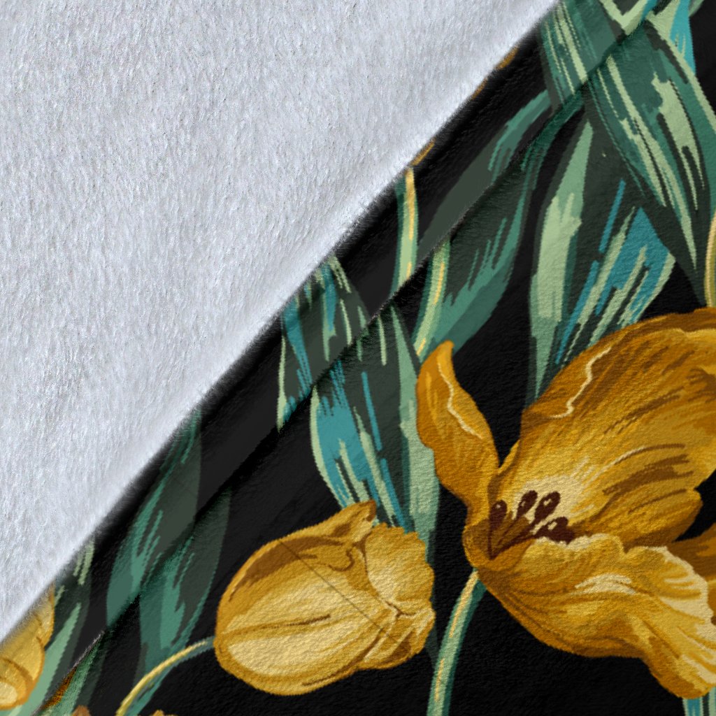 Elegant Yellow Tulip Print Fleece Blanket