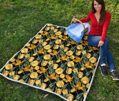 Elegant Yellow Tulip Print Premium Quilt-JTAMIGO.COM
