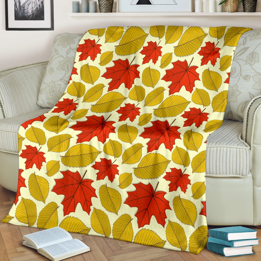Elm Maple Leave Print Pattern Fleece Blanket