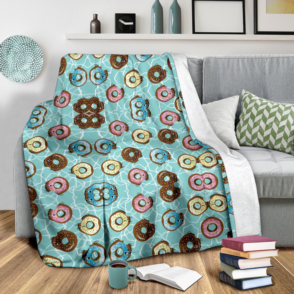 Emoji Donut Print Pattern Fleece Blanket