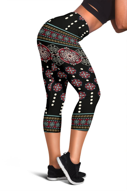 Ethnic Dot Style Print Pattern Women Capris