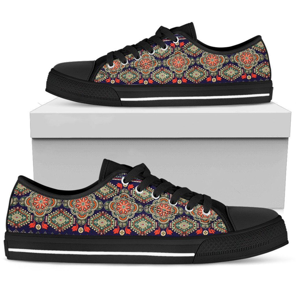 Ethnic Geometric Print Pattern Women Low Top Shoes