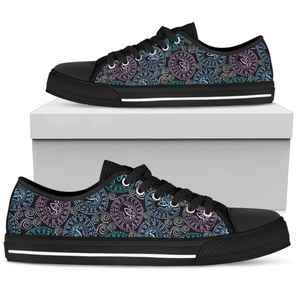 Eye of Horus Ethnic Pattern Women Low Top Shoes