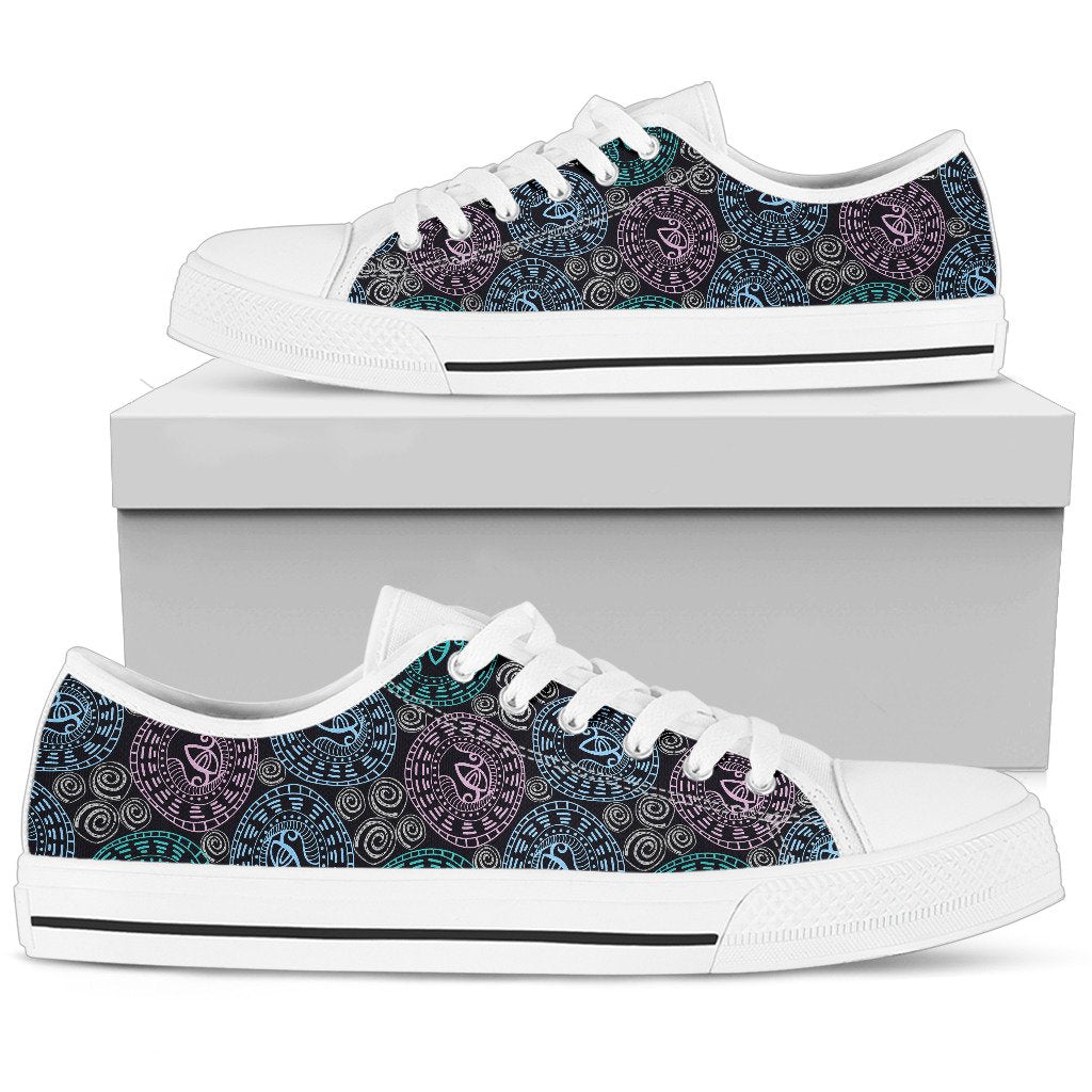 Eye of Horus Ethnic Pattern Women Low Top Shoes