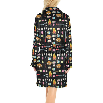 Camping Campfire Marshmallows Women's Fleece Robe