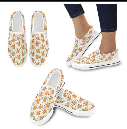 Squirrel Print Design LKS304 White Slip Ons Canvas Women's Shoes