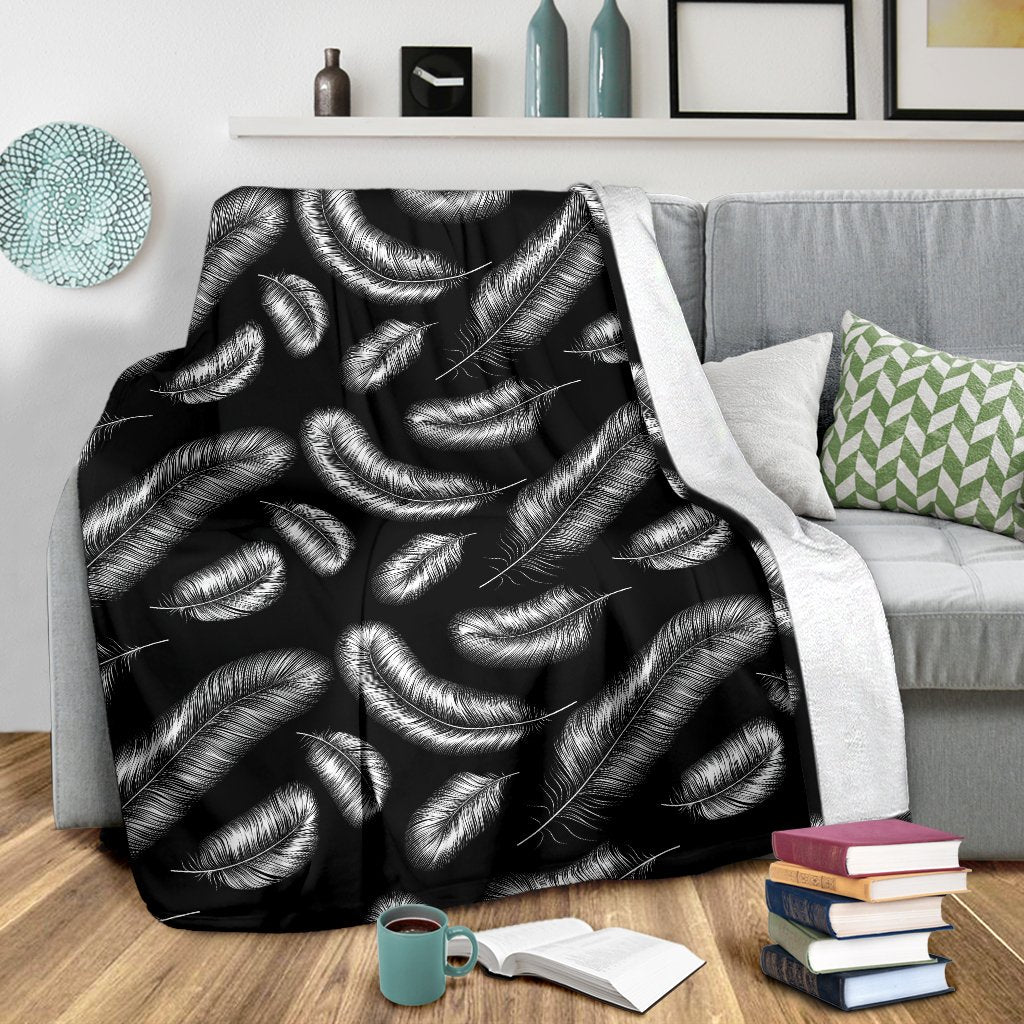 Feather Black White Design Print Fleece Blanket