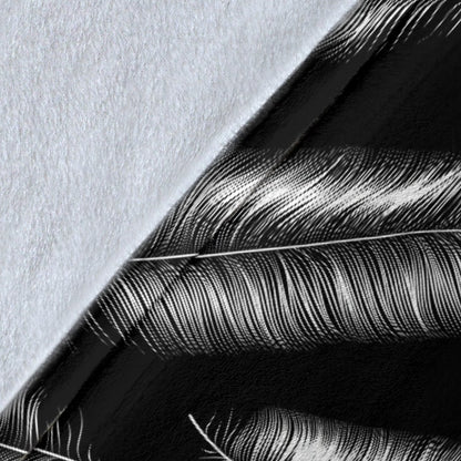 Feather Black White Design Print Fleece Blanket