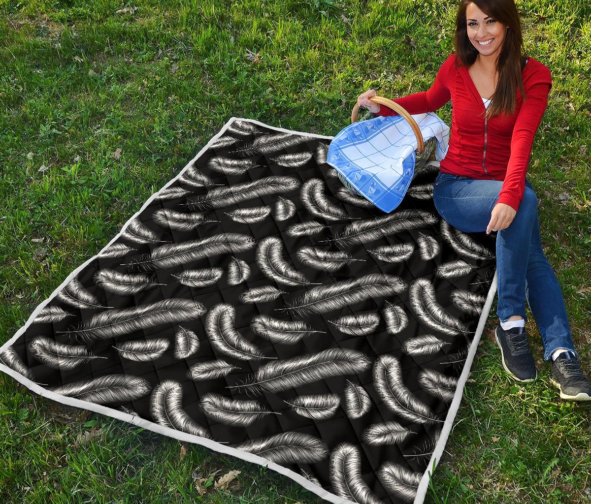 Feather Black White Design Print Premium Quilt-JTAMIGO.COM