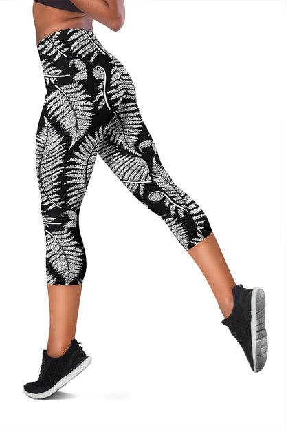 Fern Leave Black White Print Pattern Women Capris
