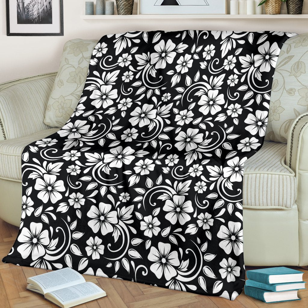 Floral Black White Themed Print Fleece Blanket