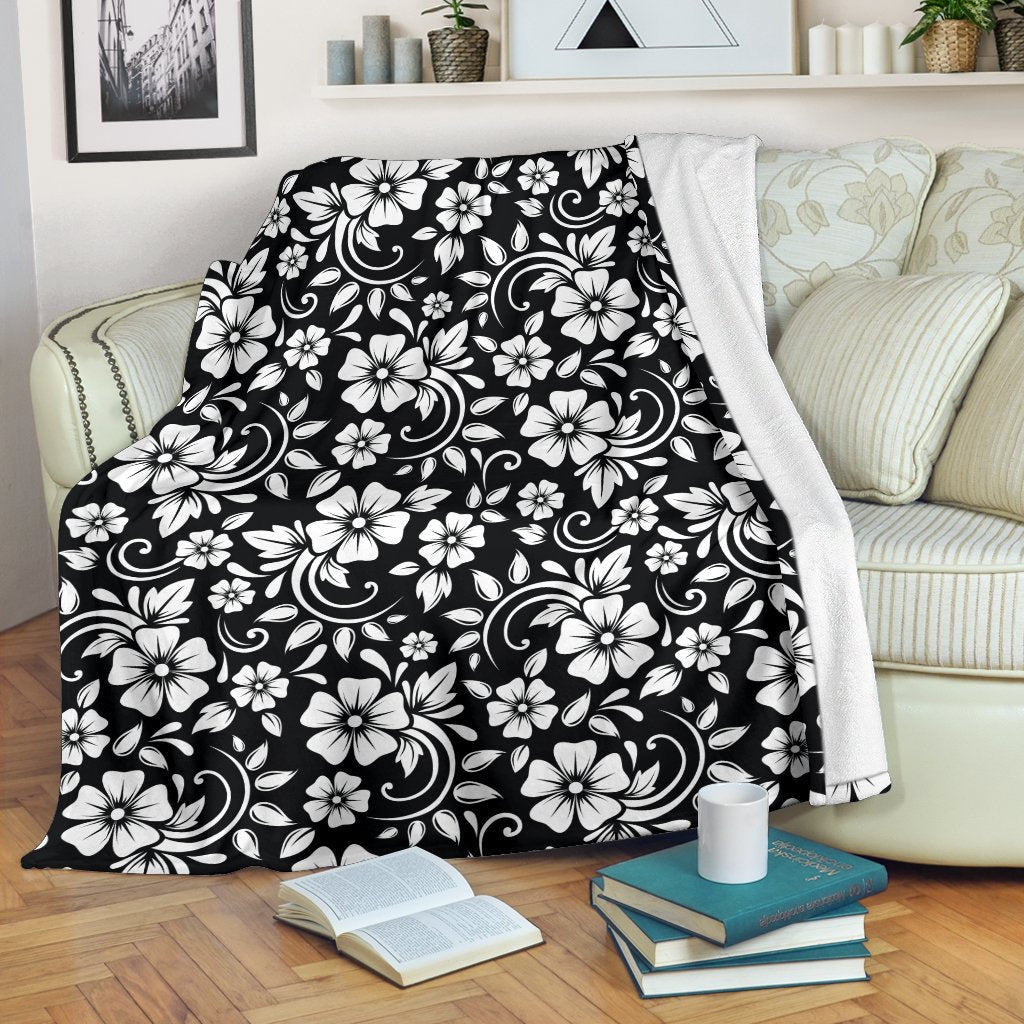 Floral Black White Themed Print Fleece Blanket