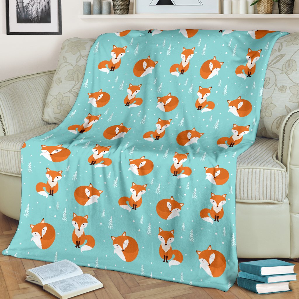 Fox Design Snow Print Pattern Fleece Blanket