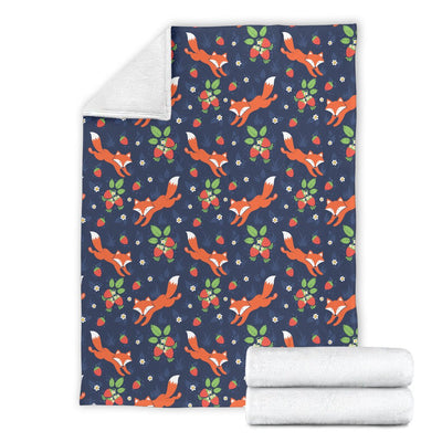 Fox Strawberry Print Pattern Fleece Blanket