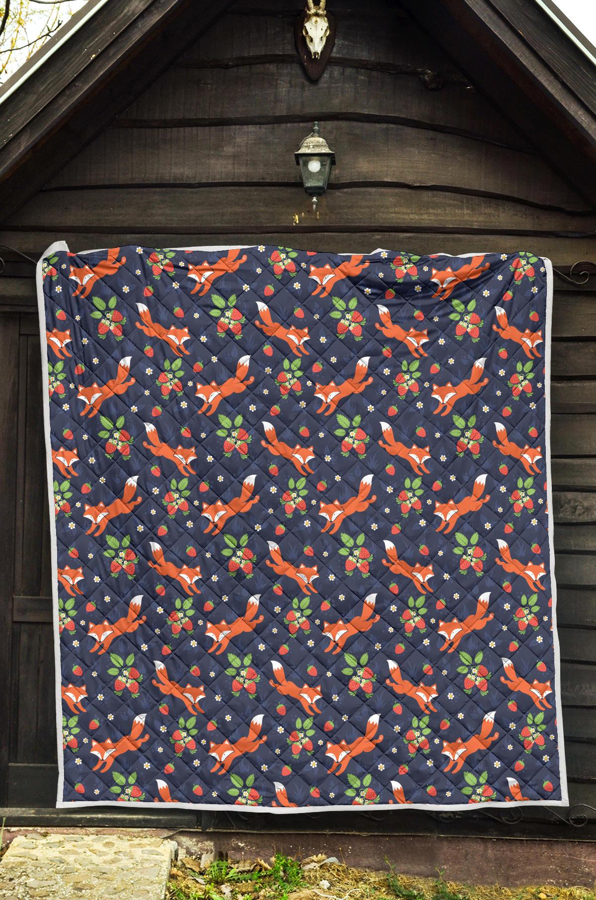 Fox Strawberry Print Pattern Premium Quilt-JTAMIGO.COM