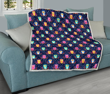 Owl Cute Themed Design Print Quilt Bedspread