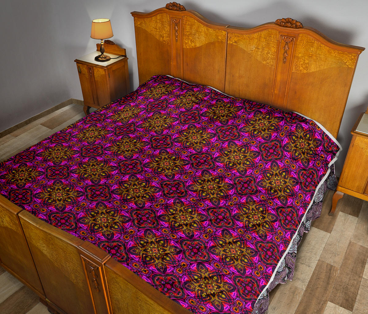 kaleidoscope Abstract Print Design Quilt Bedspread