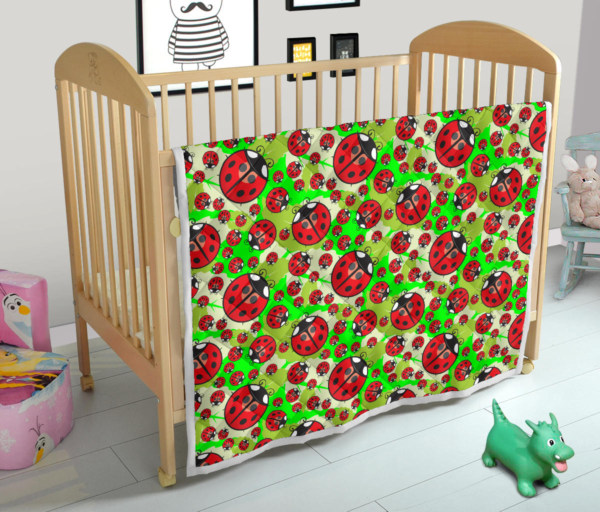 Ladybug with Leaf Print Pattern Quilt Bedspread