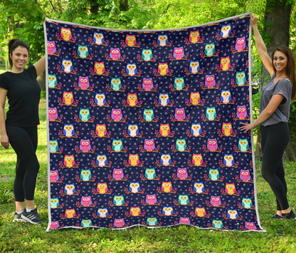 Owl Cute Themed Design Print Quilt Bedspread