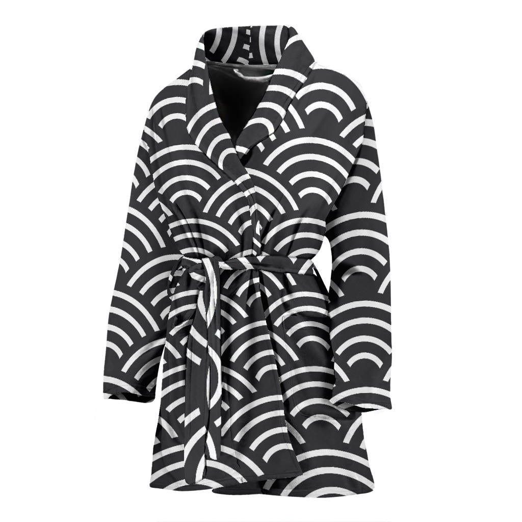 Scales Black White Pattern Print Design 03 Women Bathrobe