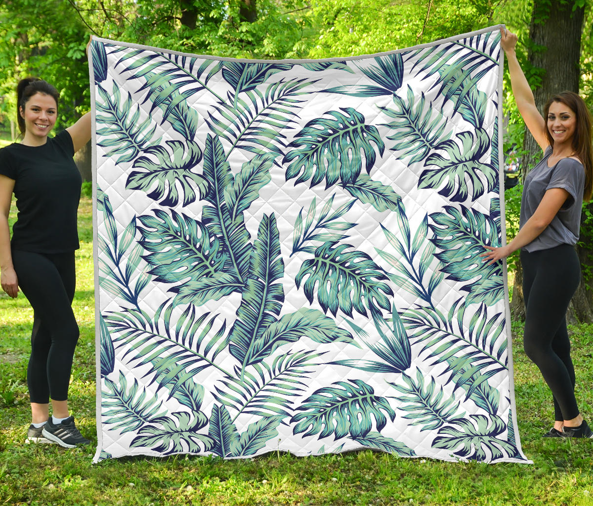 Pattern Tropical Palm Leaves Quilt Bedspread