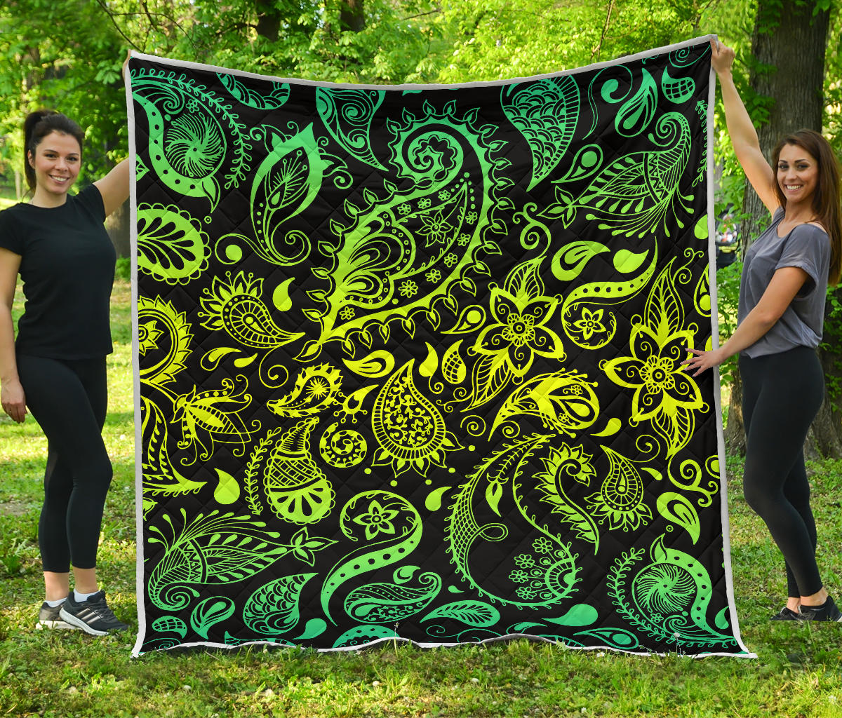 Paisley Green Design Print Quilt Bedspread