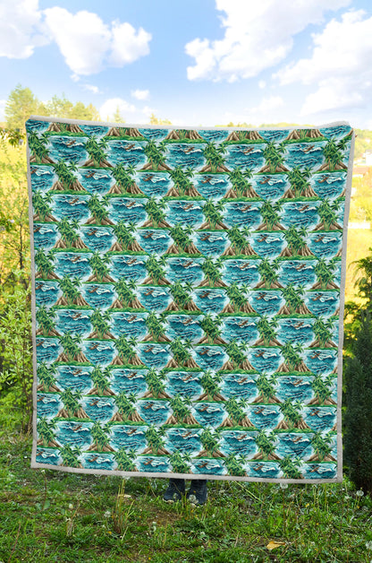 Palm Tree Hawaiian Themed Design Print Quilt Bedspread