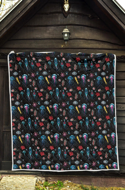 Jellyfish Underwater Print Quilt Bedspread