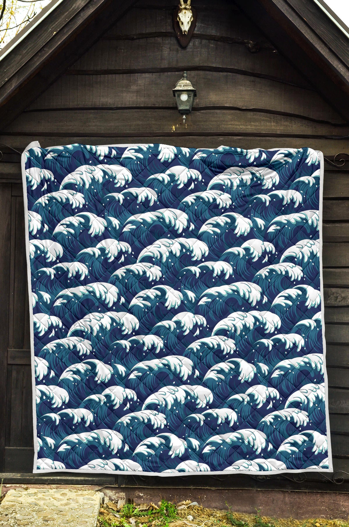 Ocean Wave Pattern Print Quilt Bedspread