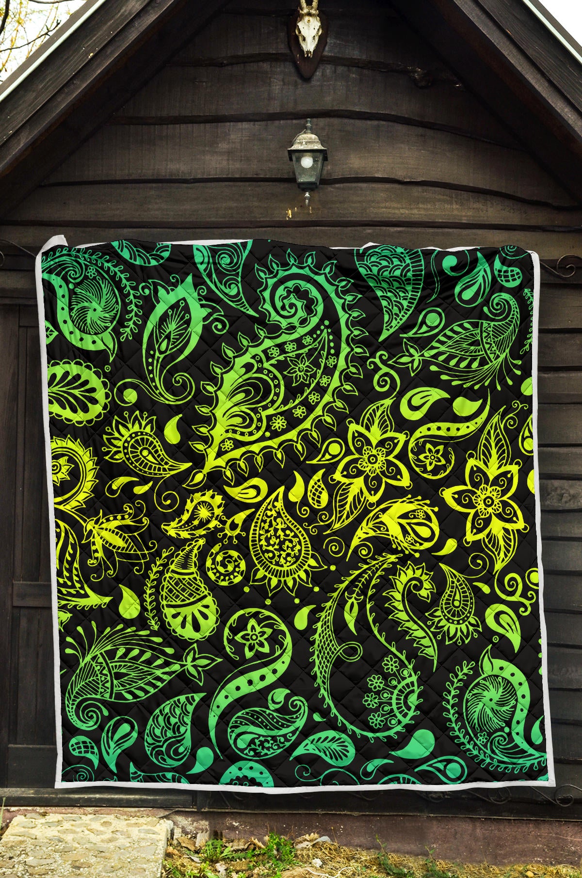 Paisley Green Design Print Quilt Bedspread