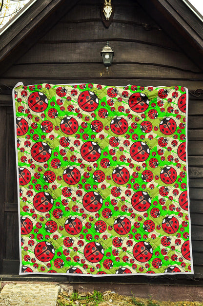 Ladybug with Leaf Print Pattern Quilt Bedspread